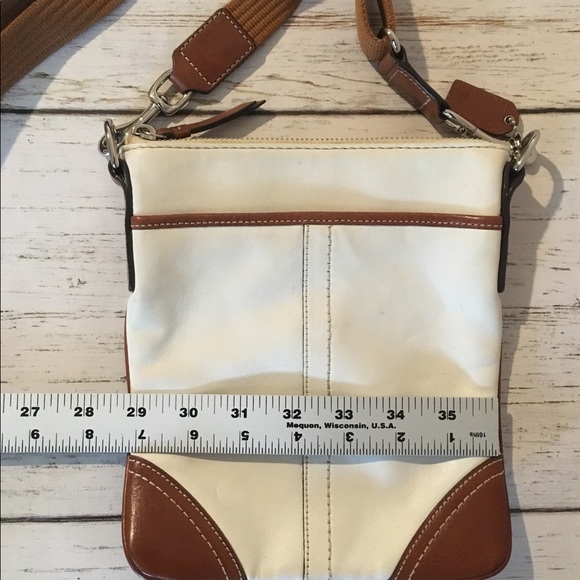 Cream/Chocolate Leather Crossbody Purse - Picture 5 of 6